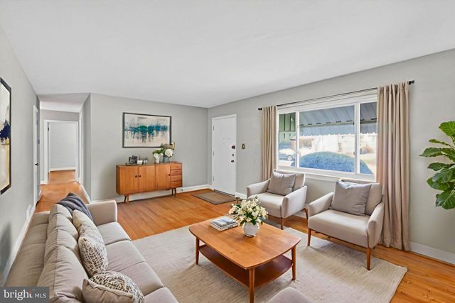 6001 DINWIDDIE ST, Springfield, VA 22150