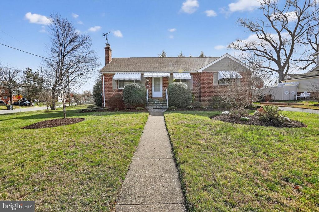 6001 DINWIDDIE ST, Springfield, VA 22150