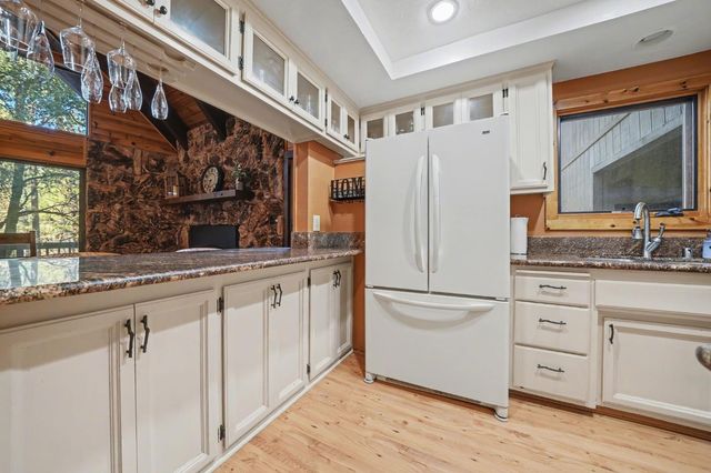 17640 Shake Ridge Rd, Sutter Creek, CA 95685