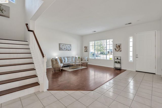 166 Rangewood Dr, Pittsburg, CA 94565