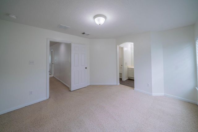 1415 Sue Barnett Drive, Houston, TX 77018