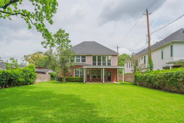 1415 Sue Barnett Drive, Houston, TX 77018