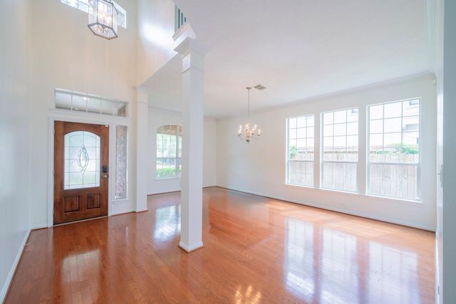 1415 Sue Barnett Drive, Houston, TX 77018