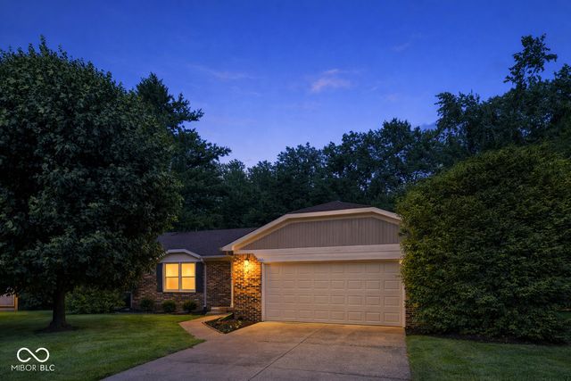 1348 Secretariat Lane, Indianapolis, IN 46217