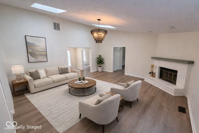 1348 Secretariat Lane, Indianapolis, IN 46217