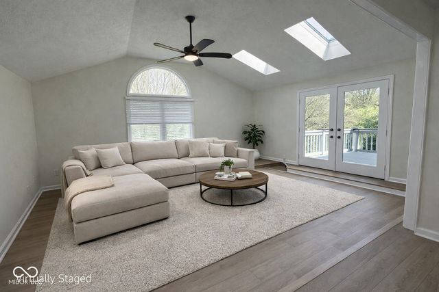 1348 Secretariat Lane, Indianapolis, IN 46217