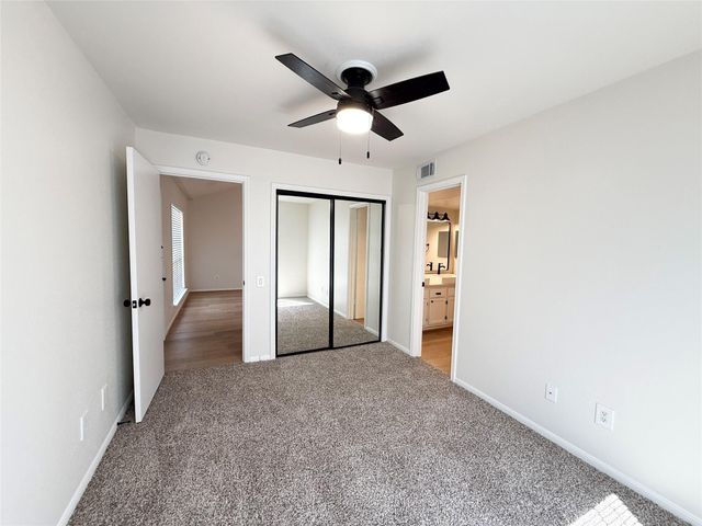 1860 White Oak Drive 376, Houston, TX 77009