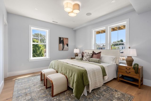 527 East 7th Street 5, Boston, MA 02127