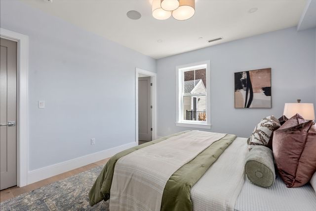 527 East 7th Street 5, Boston, MA 02127