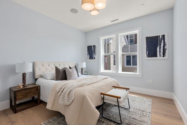 527 East 7th Street 5, Boston, MA 02127