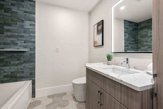 527 East 7th Street 5, Boston, MA 02127