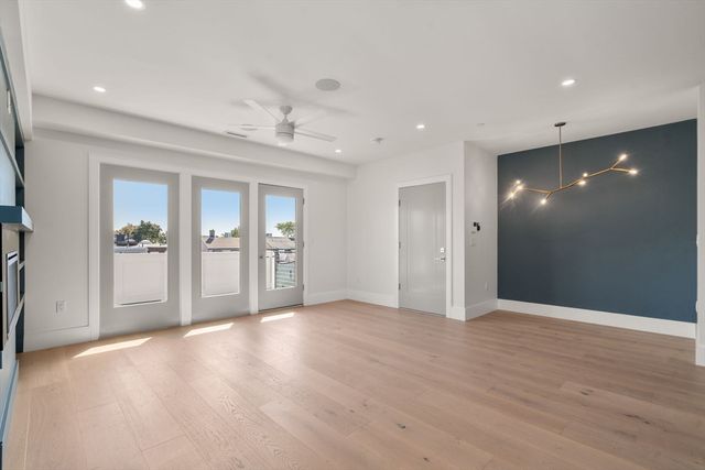 527 East 7th Street 5, Boston, MA 02127