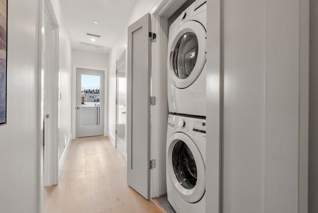 527 East 7th Street 5, Boston, MA 02127