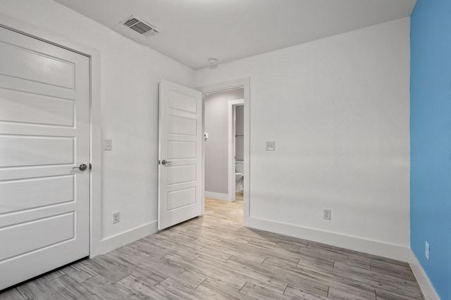 1319 W Gandy Street, Denison, TX 75020