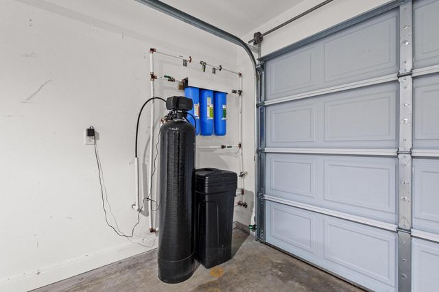 1319 W Gandy Street, Denison, TX 75020