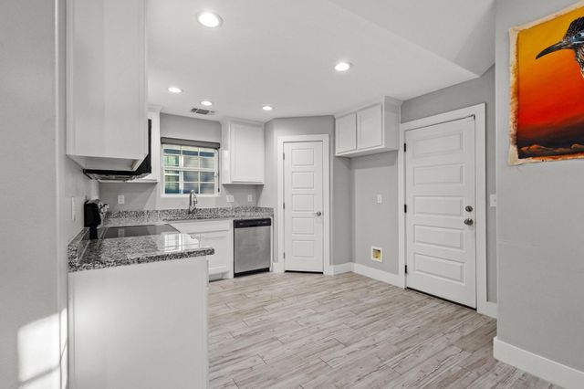 1319 W Gandy Street, Denison, TX 75020