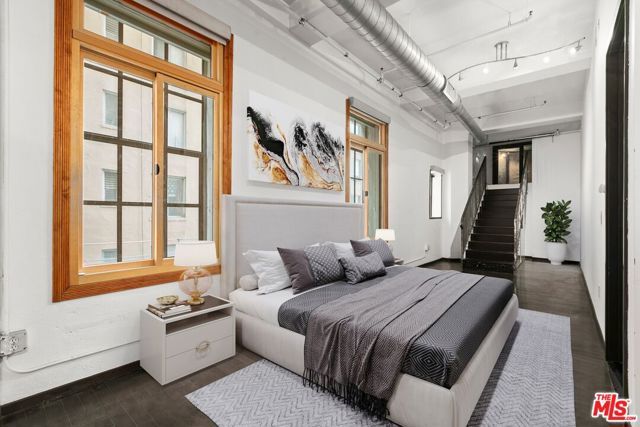 1645 Vine Street 301, Los Angeles, CA 90028