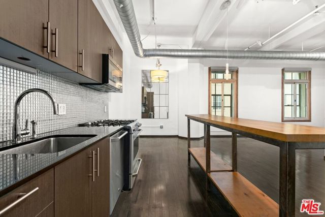 1645 Vine Street 301, Los Angeles, CA 90028