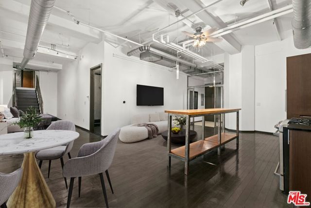 1645 Vine Street 301, Los Angeles, CA 90028