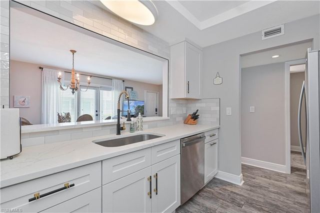 3332 N Key DR 2, North Fort Myers, FL 33903
