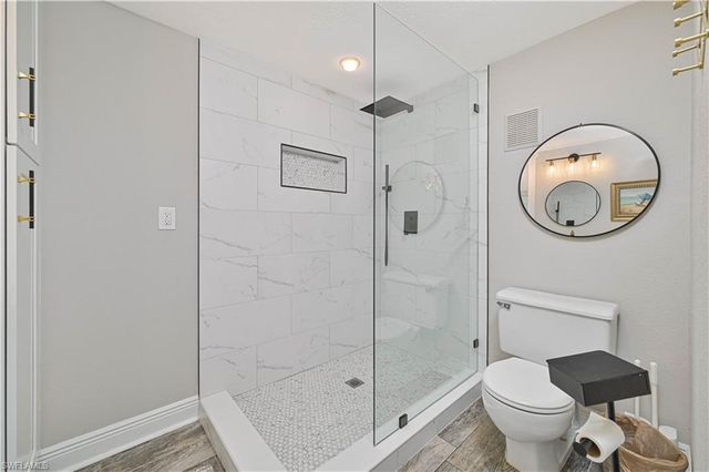 3332 N Key DR 2, North Fort Myers, FL 33903