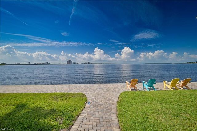 3332 N Key DR 2, North Fort Myers, FL 33903