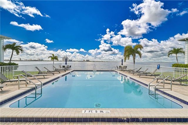 3332 N Key DR 2, North Fort Myers, FL 33903
