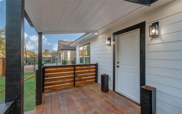 3222 Berry Street, Houston, TX 77004