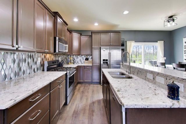 N2392 Mildred STREET, Delavan, WI 53115
