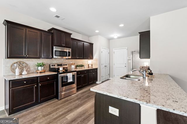 184 Amelia Drive, Byron, GA 31008