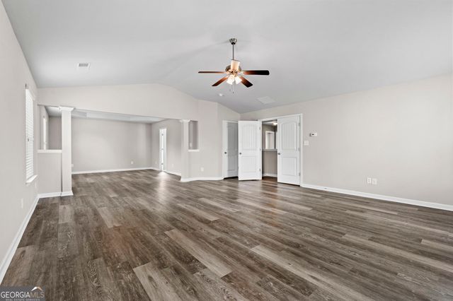 184 Amelia Drive, Byron, GA 31008