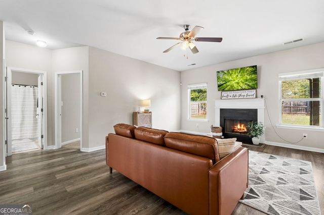 184 Amelia Drive, Byron, GA 31008