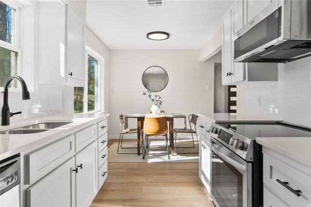 919 Fairway Road, Woodway, TX 76712