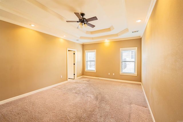 19 Waters Edge Drive, Little Rock, AR 72204