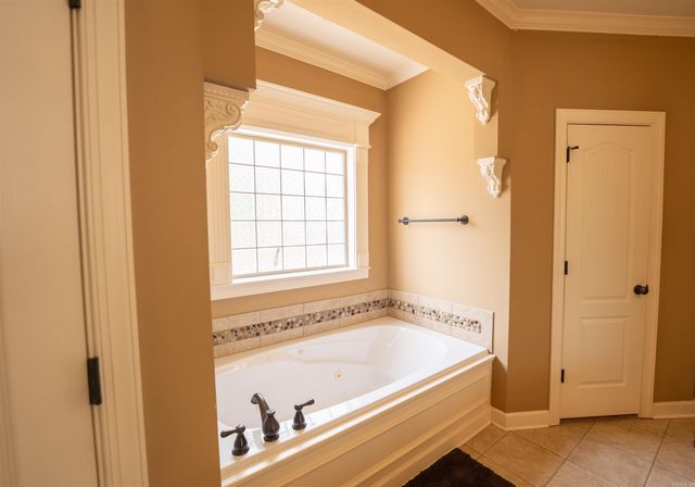 19 Waters Edge Drive, Little Rock, AR 72204