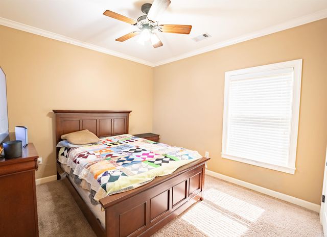 19 Waters Edge Drive, Little Rock, AR 72204