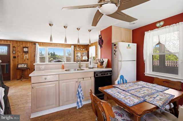 5 SANDY COVE, Long Beach Township, NJ 08008
