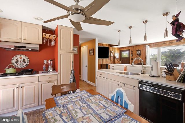 5 SANDY COVE, Long Beach Township, NJ 08008