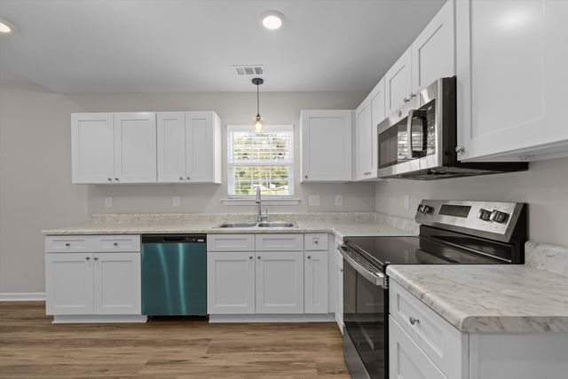 631 Clary Street, Thomson, GA 30824