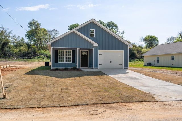 631 Clary Street, Thomson, GA 30824