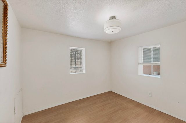 1012 21st Street NW, Albuquerque, NM 87104