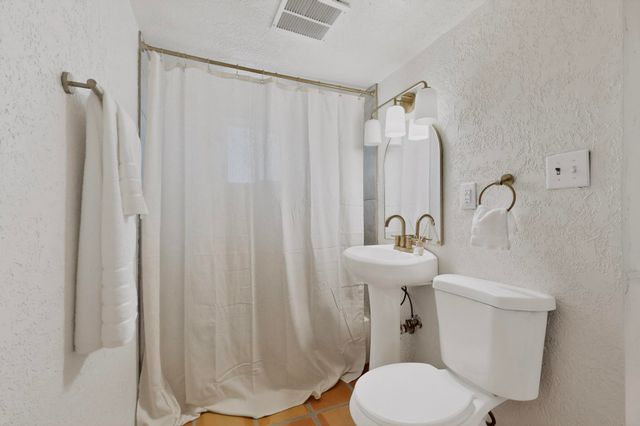 1012 21st Street NW, Albuquerque, NM 87104