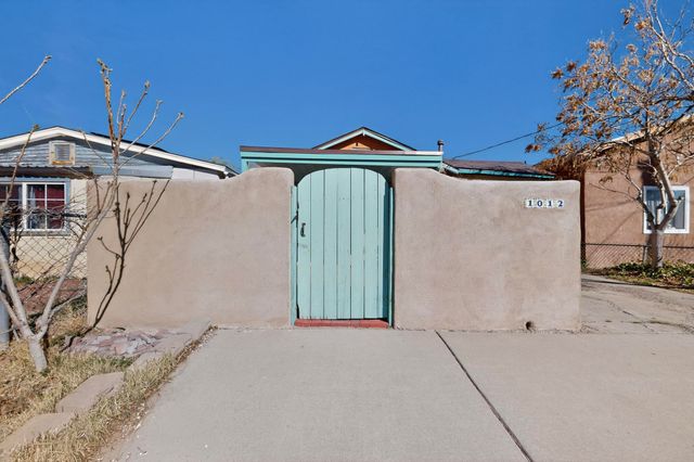 1012 21st Street NW, Albuquerque, NM 87104