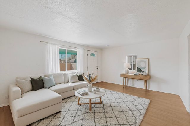 1012 21st Street NW, Albuquerque, NM 87104