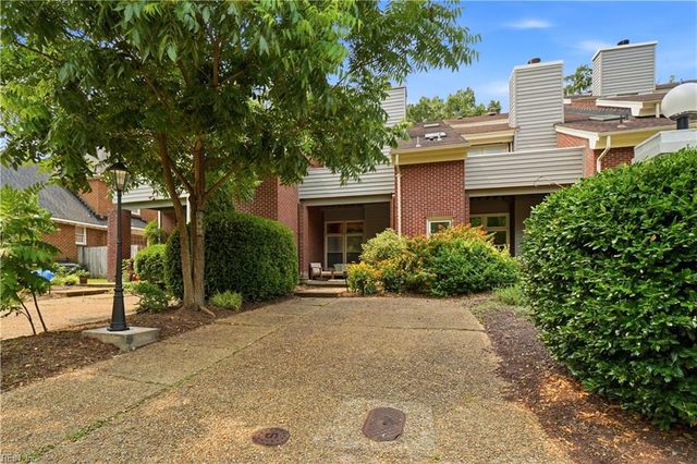 351 Pender CT, Norfolk, VA 23517