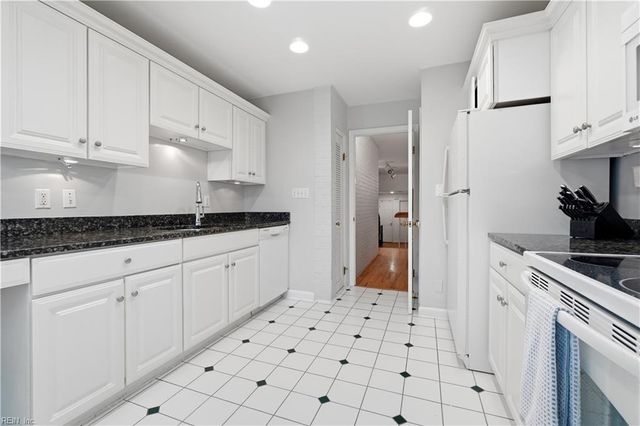 351 Pender CT, Norfolk, VA 23517