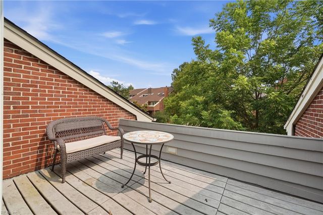 351 Pender CT, Norfolk, VA 23517