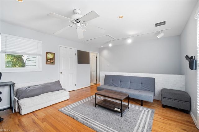 351 Pender CT, Norfolk, VA 23517