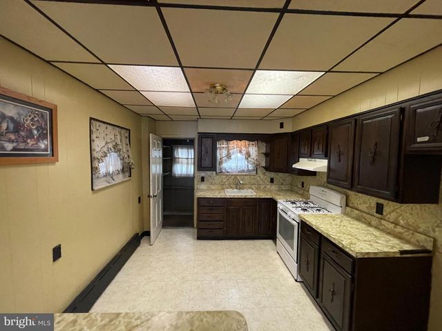 331 ROSEBERRY ST, Philadelphia, PA 19148