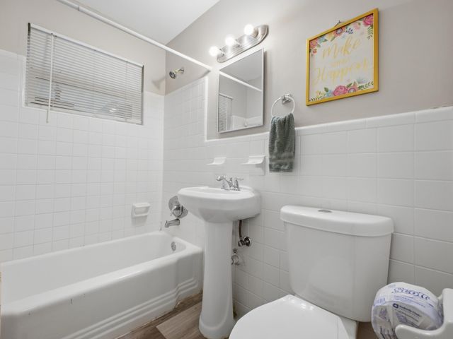 226 E Gateway Boulevard, Boynton Beach, FL 33435